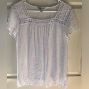 Counterparts white tunic with lace embellishment size large